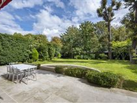 SUPERB GARDEN LEVEL APARTMENT