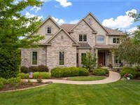 THE PERFCT HOME WITH DIRECT GOLF COURSE FRONTAGE