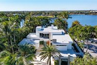 LUXE FRANK LLOYD WRIGHT-INSPIRED ESTATE