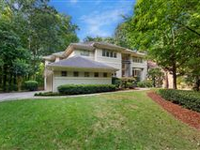 RECENTLY RENOVATED EXECUTIVE ESTATE IN A PRIVATE COMMUNITY