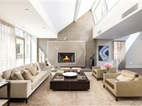 EXTRAORDINARY MINT CONDITION PENTHOUSE