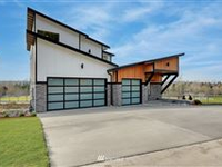 NORTHWEST MODERN STYLE NEW CONSTRUCTION