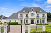 AN EXCEPTIONAL STANDARD OF ARCHITECTURE AND CRAFTSMANSHIP