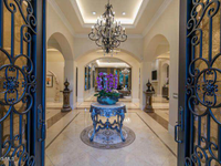 IMPECCABLY DESIGNED MEDITERRANEAN VILLA !