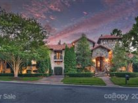 EXQUISITE TUSCAN-INSPIRED ESTATE