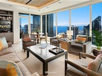 EXQUISITE SKY HOME WITH STUNNING VIEWS