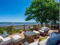 STUNNING HOME WITH MAGNIFICENT PANORAMIC VIEWS OF THE HUDSON