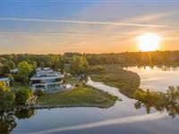 MAGNIFICENT ESTATE IN CAPTIVATING SETTING