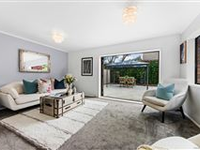 EASY CARE FREESTANDING HOME