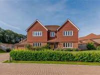 SUBSTANTIAL FAMILY HOME IMMACULATELY PRESENTED CLOSE TO THE VILLAGE