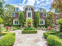 EXCEPTIONAL HOME IN MAJESTIC SETTING