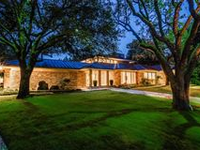 MAGNIFICENT FOREST CREEK CONTEMPORARY ON A BEAUTIFULLY ZEN OASIS