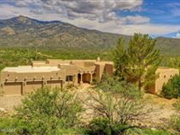 STUNNING SOUTHWESTERN-STYLE HOME