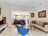 MAGNIFICENT PROPERTY IN THE ASSOMPTION NEIGHBOURHOOD
