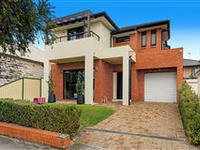 ARCHITECT DESIGNED FAMILY RETREAT