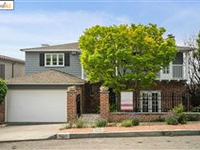 BEAUTIFULLY UPDATED TRADITIONAL HOME