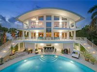 GULF-TO-BAY ARCHITECTURAL GEM