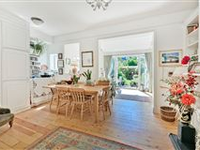 SPACIOUS HOME WITH STUNNING SOUTH FACING GARDEN