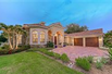 STUNNING OYSTER BAY HOME WITH QUALITY FINISHES THROUGHOUT