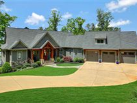 LIKE-NEW CUSTOM LAKE HOME