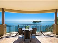 UNPARALLED SWEEPING OCEAN VIEWS AND ABSOLUTE PRIVACY