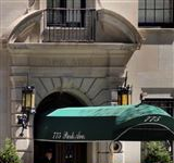 CORNER APARTMENT IN A PREMIER PARK AVENUE BUILDING