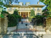 SERENITY IN THE CITY SURROUNDED BY GORGEOUS GARDENS, PARKS AND TRAILS