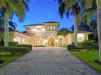 CASUALLY ELEGANT CUSTOM WATERFRONT RESIDENCE