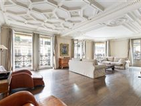 BRIGHT AND SPACIOUS DUPLEX ON THE TOP FLOORS