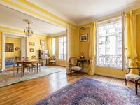WONDERFUL FAMILY HOME FILLED WITH CLASSIC ELEGANCE