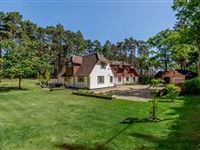 FORESTER’S COTTAGE