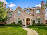 IMPECCABLE RENEWED AND REFRESHED RESIDENCE
