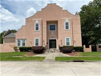 MASSIVE CUSTOM HOME IN AMAZING LOCATION