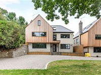 STUNNING NEW HOME BEAUTIFULLY APPOINTED