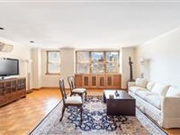 SPRAWLING HOME IN IDEAL LOCATION