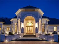 A RESPLENDENT HUNTLEIGH ESTATE