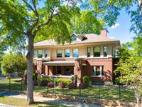 RARE PRAIRIE STYLE HOME