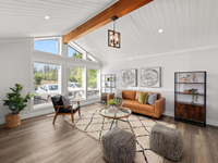 STUNNING HOME WITH MOUNTAIN VIEWS