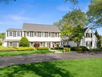 IMPRESSIVE TRADITIONAL COLONIAL WITH STUNNING POOL