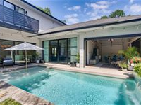 CHARMING HOME WITH AN IDEAL OPEN CONCEPT FLOOR PLAN