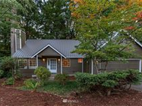 LOVELY CUSTOM RESIDENCE PLUS SEPARATE TINY HOME