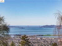 EXCEPTIONAL PROPERTY IN AN HISTORIC ENCLAVE