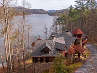 LAKEFRONT LODGE