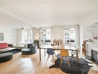 CHARMING APARTMENT BENEFITING FROM AN EXCELLENT FLOOR PLAN