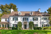 BEAUTIFUL AND SECLUDED COLONIAL-STYLE FAMILY HOME