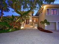 COASTAL ELEGANCE