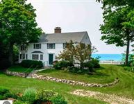 ENJOY BREATHTAKING VIEWS OF THE MANITOU PASSAGE