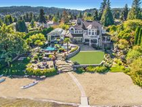 METICULOUSLY CRAFTED LAKE SAMMAMISH OASIS