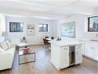 MIDTOWN'S CLASSIC EXECUTIVE PLAZA CONDOMINIUM