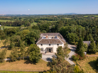 HYDE PARK HOUSE - A STUNNING HISTORICAL IRISH VILLA